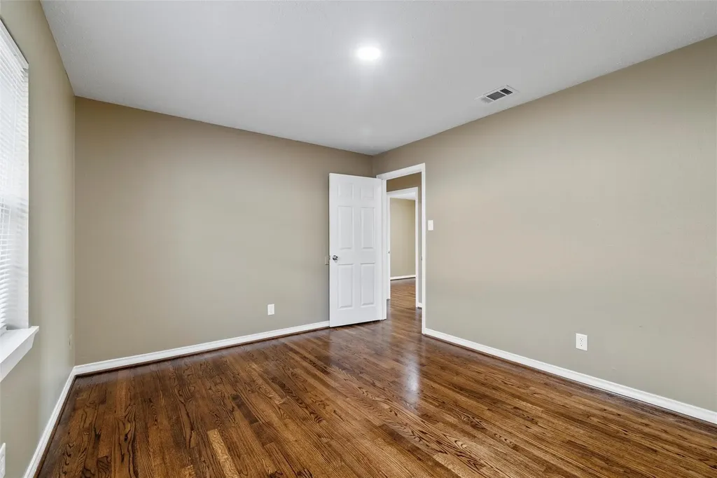 8714 Quinn Street Dallas TX 75217