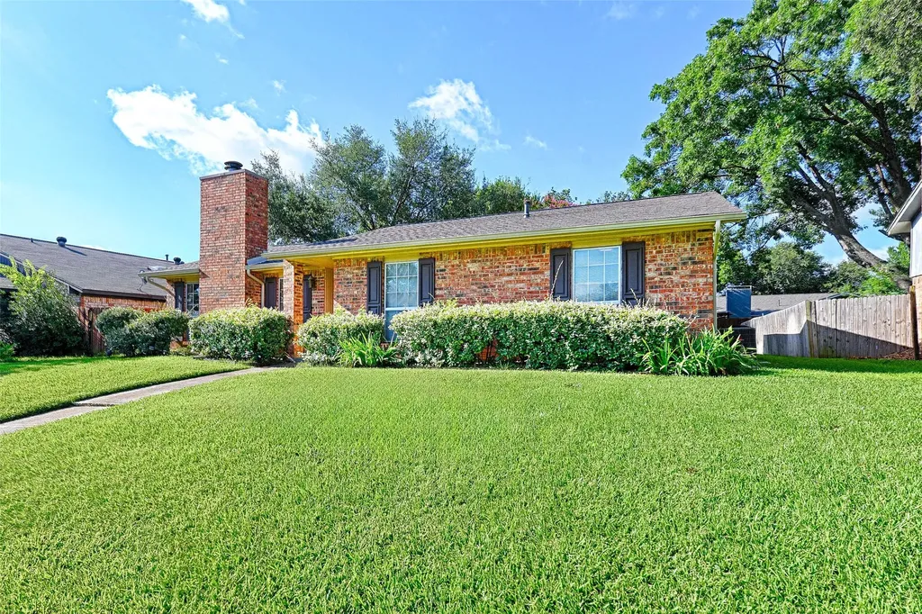 2006 E Collins Boulevard Richardson TX 75081