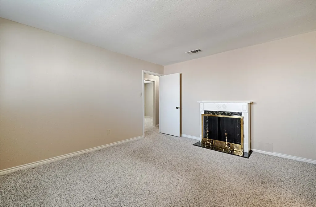 2006 E Collins Boulevard Richardson TX 75081