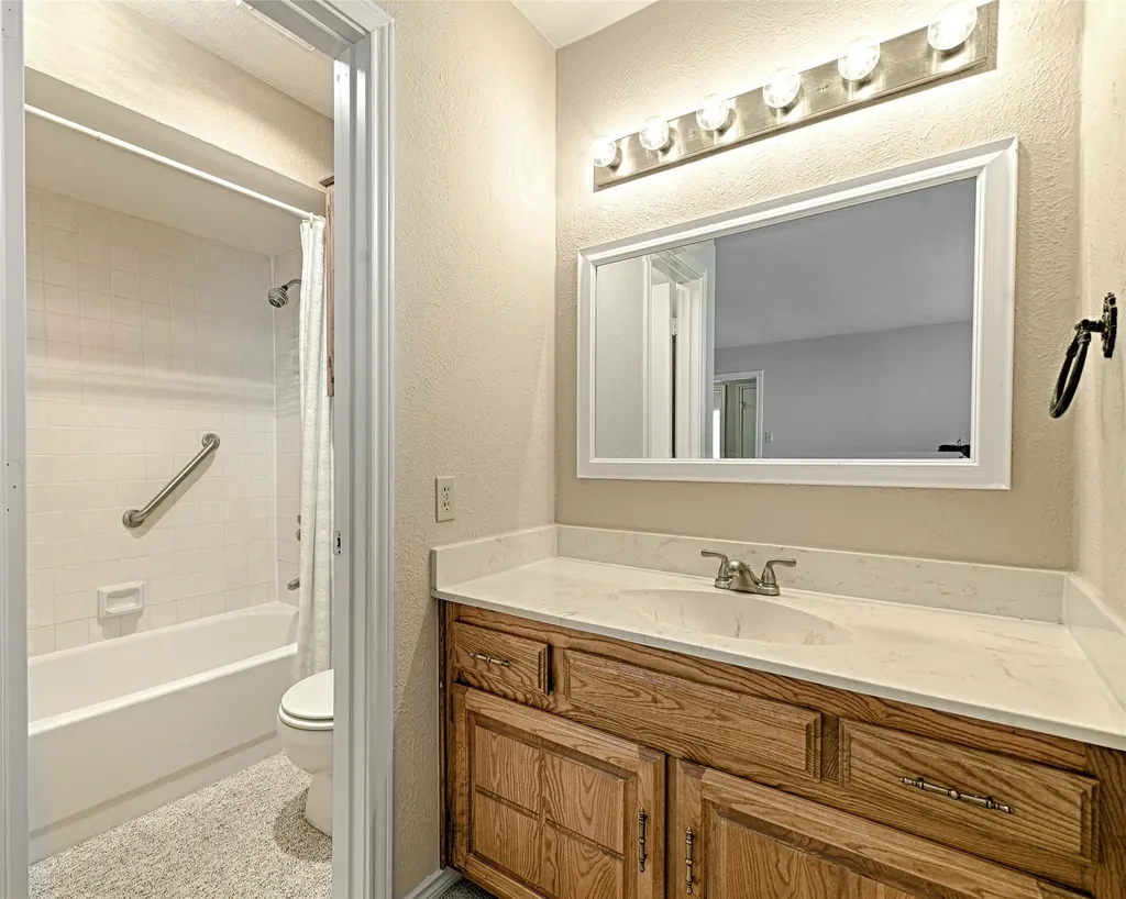 2006 E Collins Boulevard Richardson TX 75081