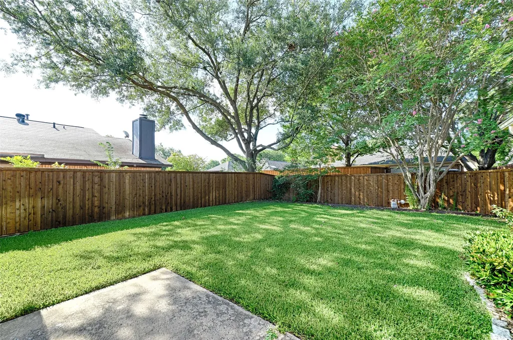 2006 E Collins Boulevard Richardson TX 75081