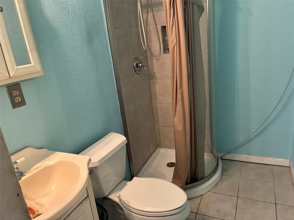 2279 Upper Montague Road Bowie TX 76230