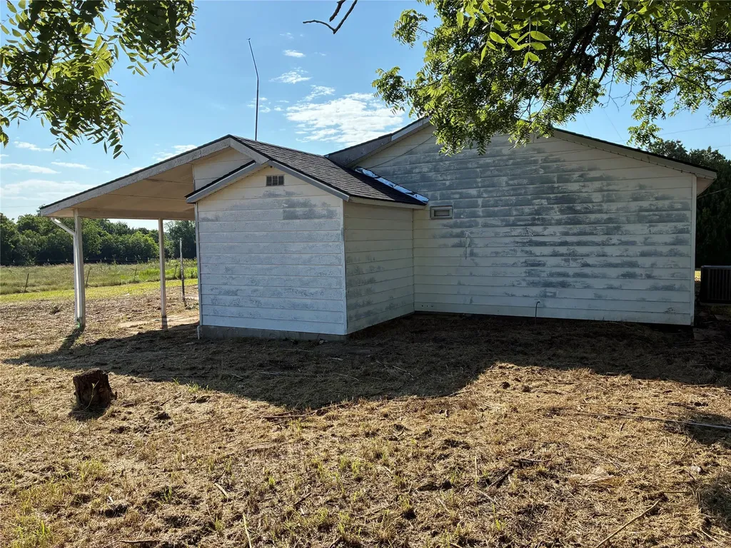 2279 Upper Montague Road Bowie TX 76230