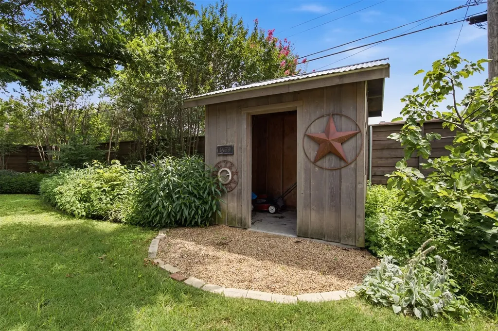 1439 Tranquilla Drive Dallas TX 75218
