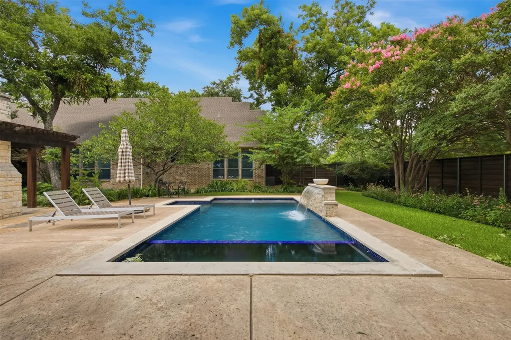 1439 Tranquilla Drive Dallas TX 75218