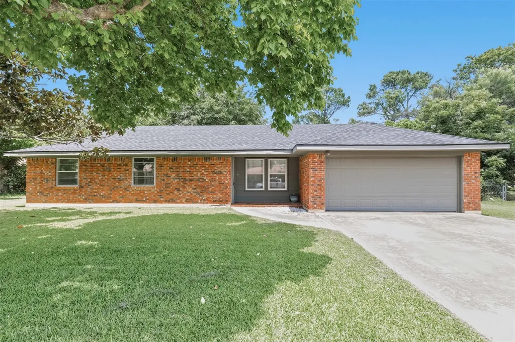 2403 Monticello Street Brownwood TX 76801