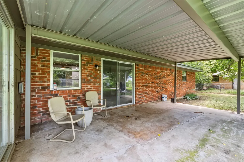 2403 Monticello Street Brownwood TX 76801