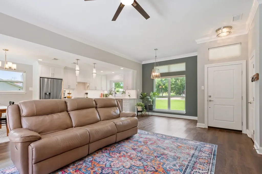 740 Castleman Creek Road Hewitt TX 76643
