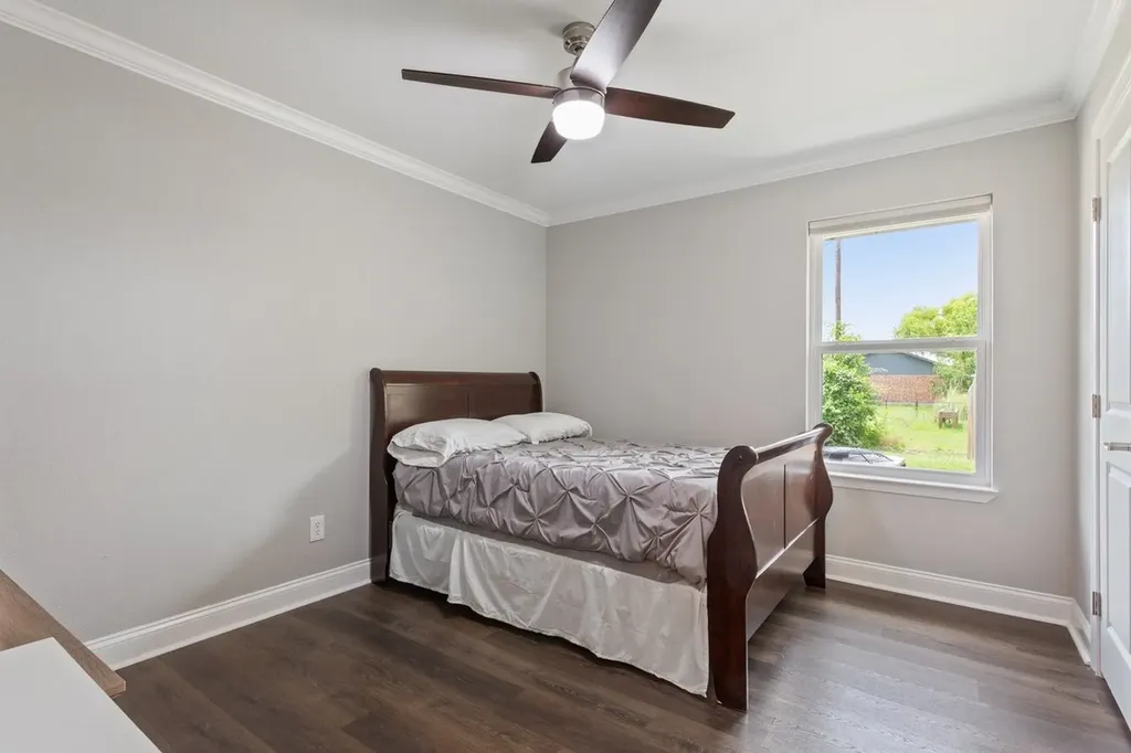 740 Castleman Creek Road Hewitt TX 76643