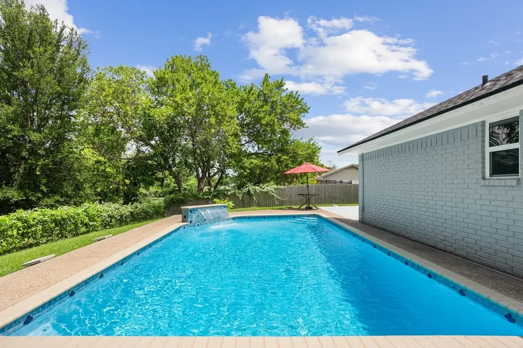 740 Castleman Creek Road Hewitt TX 76643