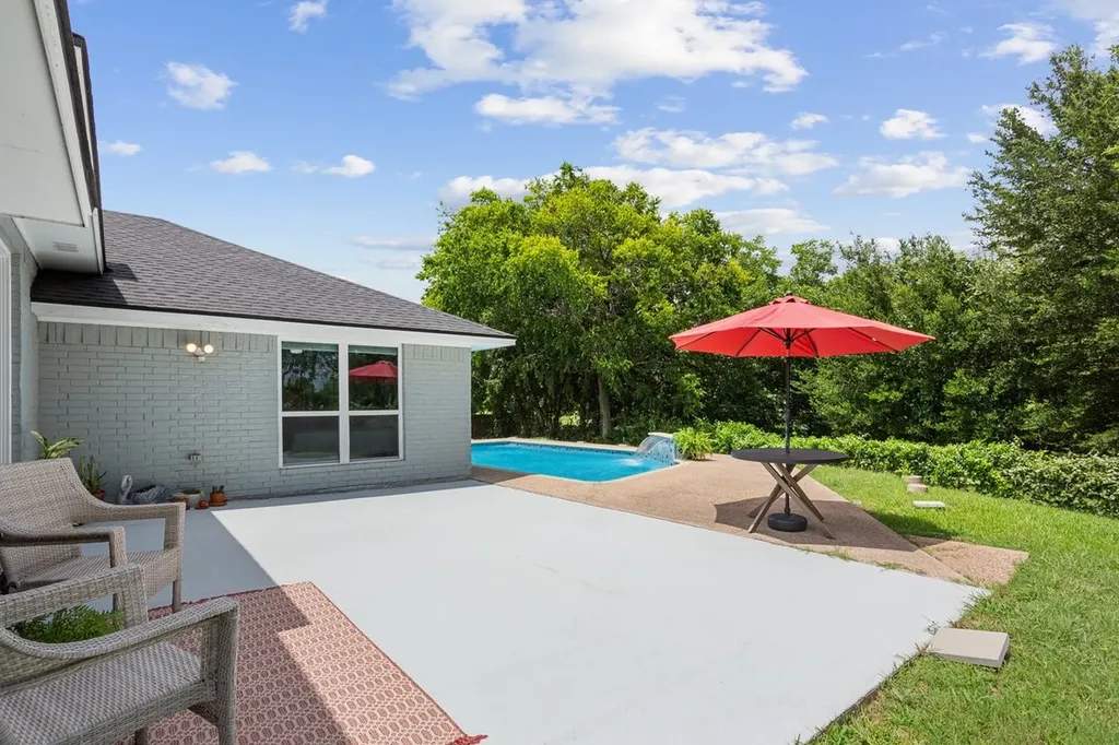 740 Castleman Creek Road Hewitt TX 76643