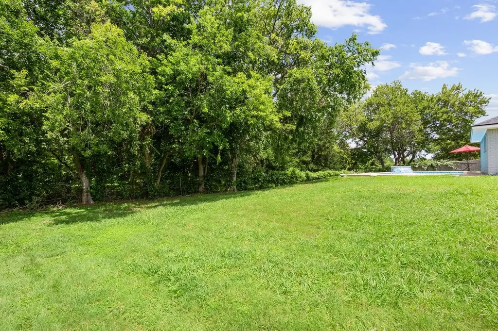 740 Castleman Creek Road Hewitt TX 76643