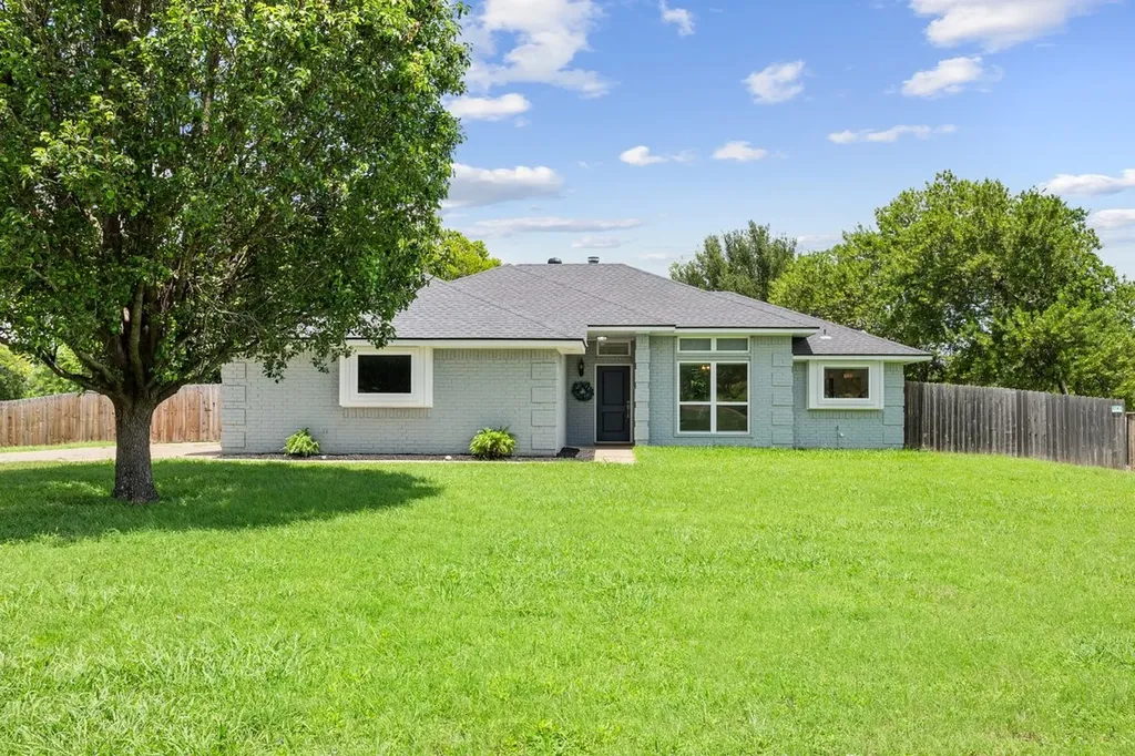 740 Castleman Creek Road Hewitt TX 76643