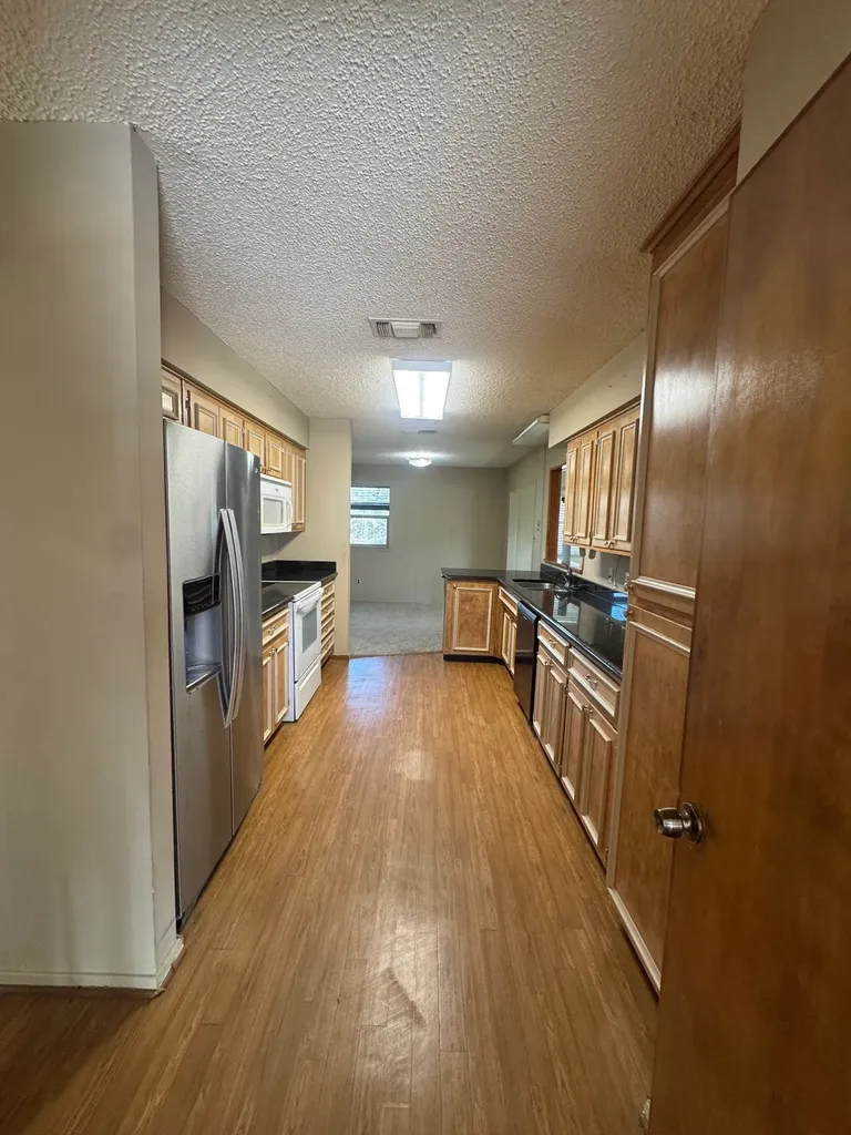 3904 Cimmaron Trail De Cordova TX 76049