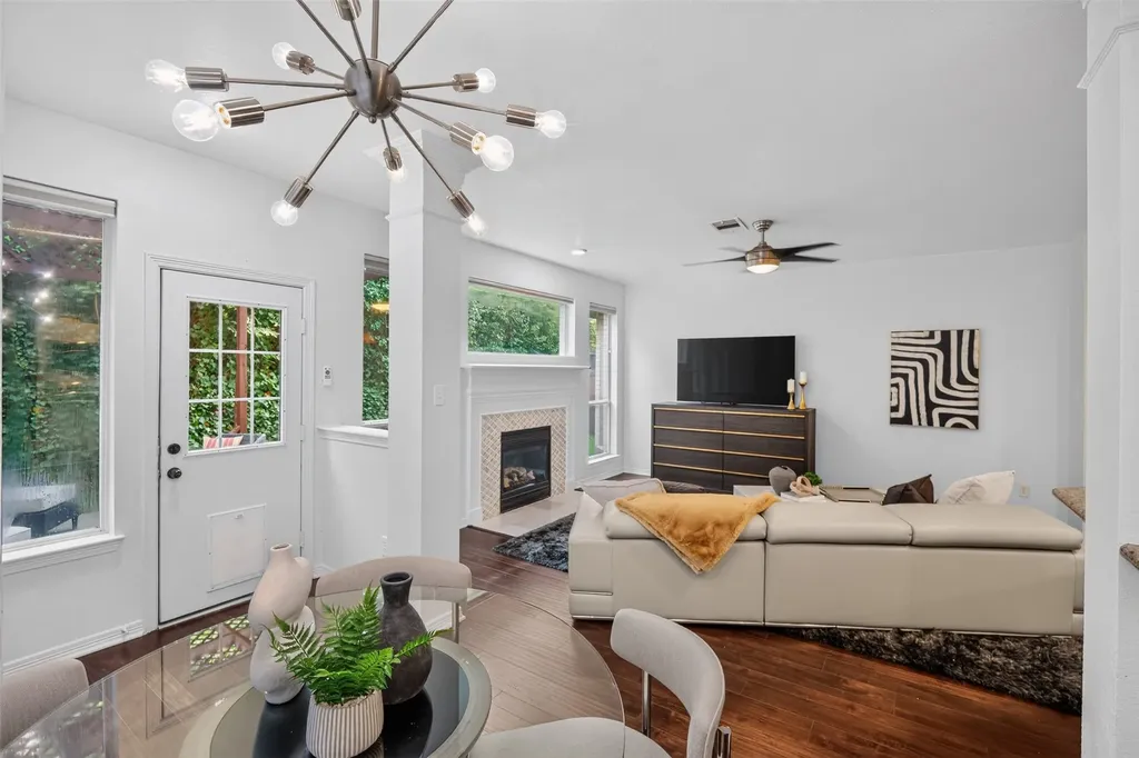 2242 Ash Grove Way Dallas TX 75228