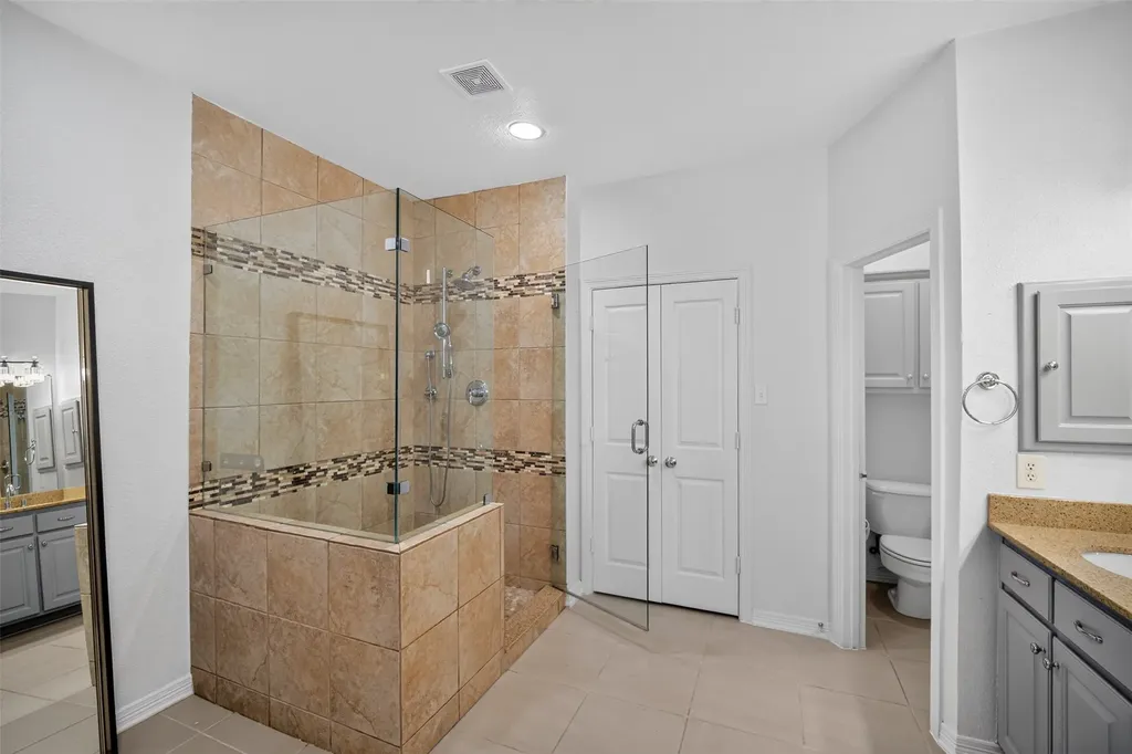 2242 Ash Grove Way Dallas TX 75228