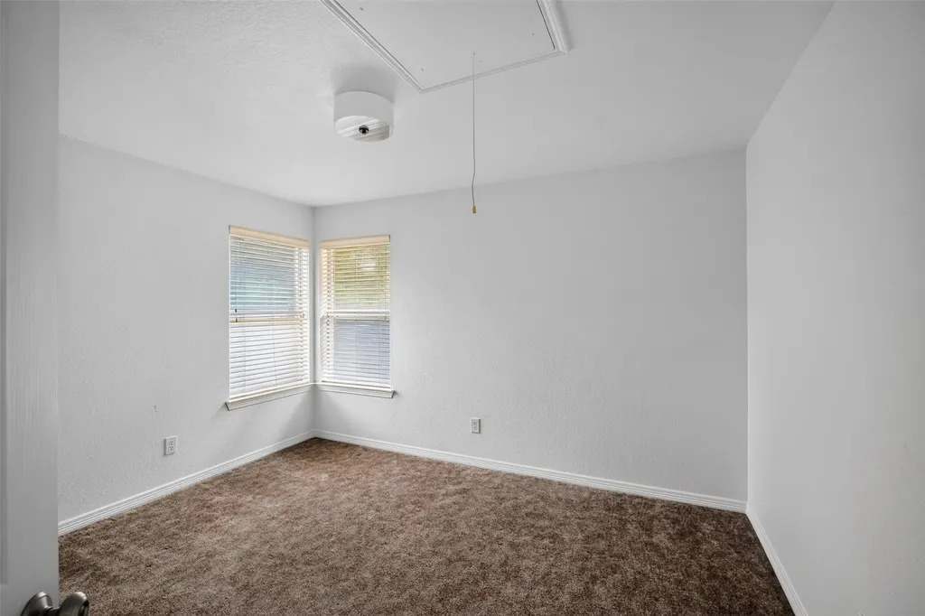 2242 Ash Grove Way Dallas TX 75228