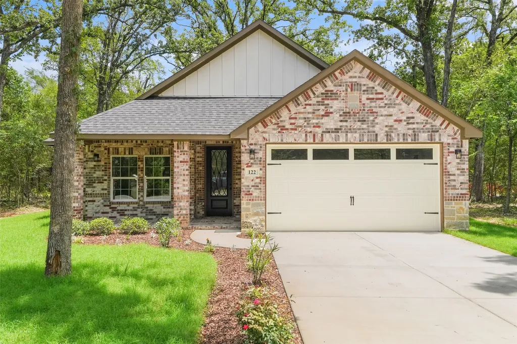 122 E Beachwood Loop Trinidad TX 75163