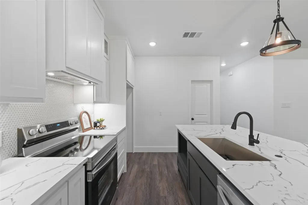 122 E Beachwood Loop Trinidad TX 75163