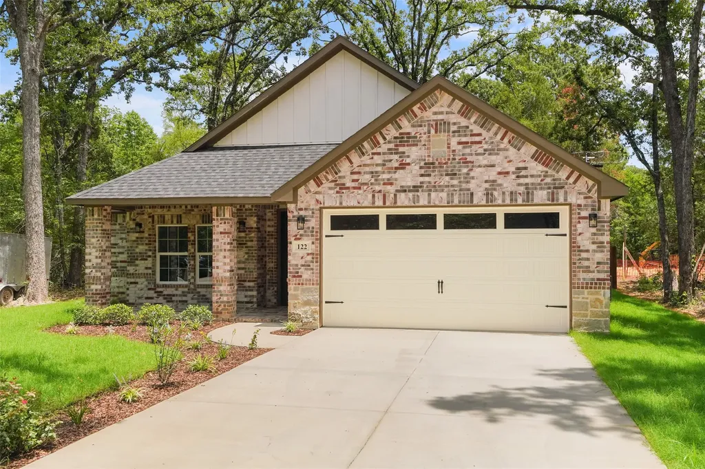 122 E Beachwood Loop Trinidad TX 75163