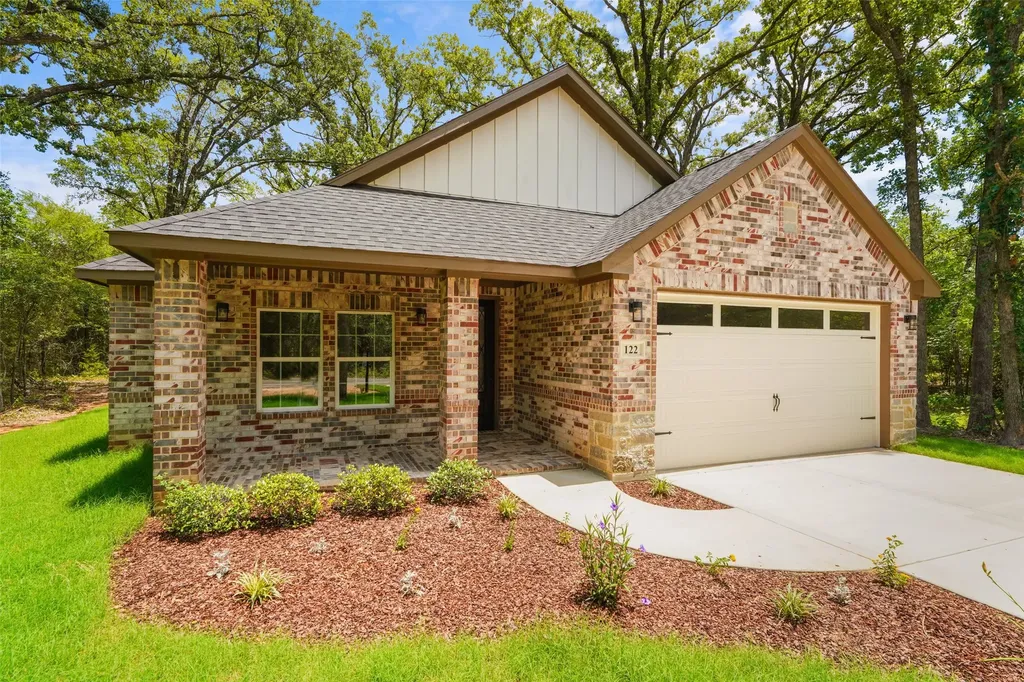 122 E Beachwood Loop Trinidad TX 75163