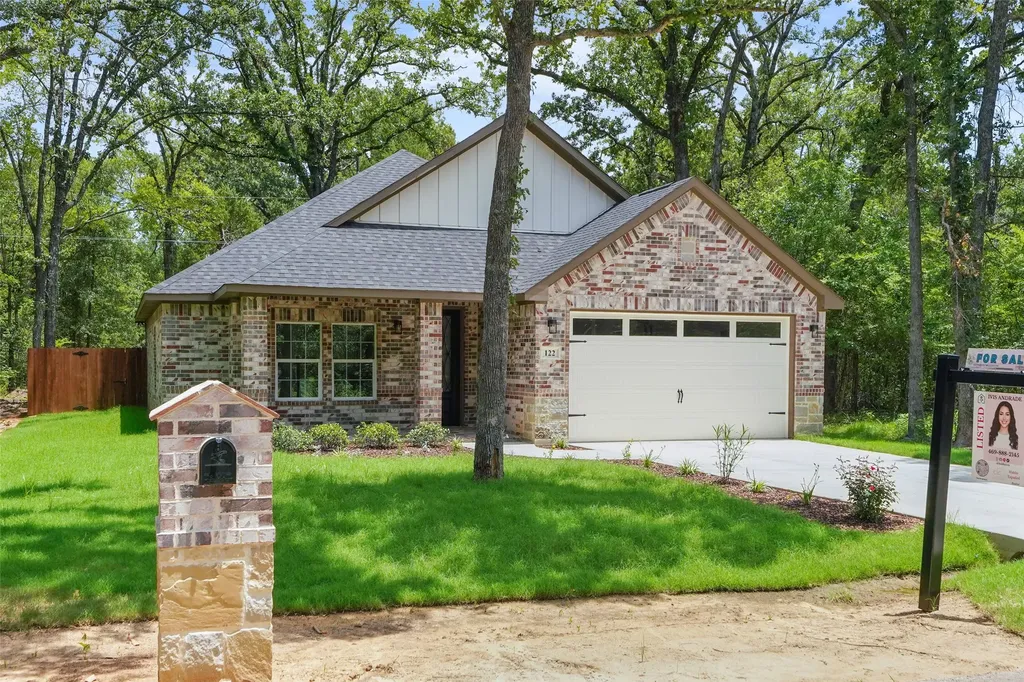 122 E Beachwood Loop Trinidad TX 75163