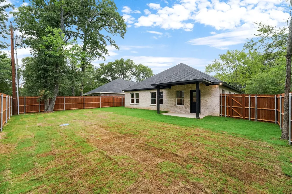117 Parkside Drive Trinidad TX 75163