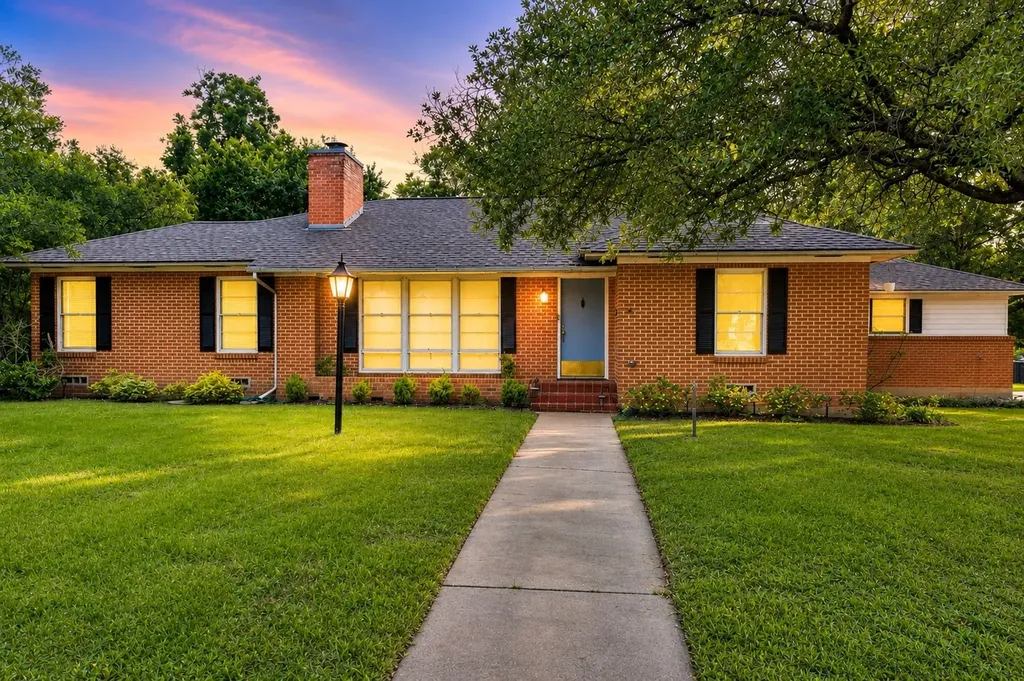 3228 Colcord Avenue Waco TX 76707