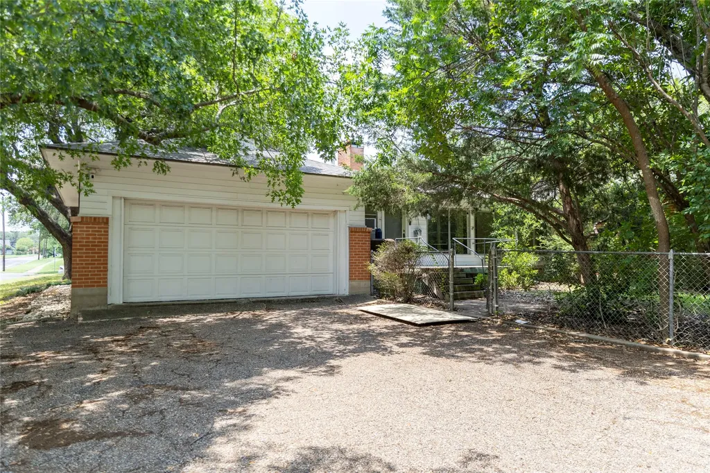 3228 Colcord Avenue Waco TX 76707