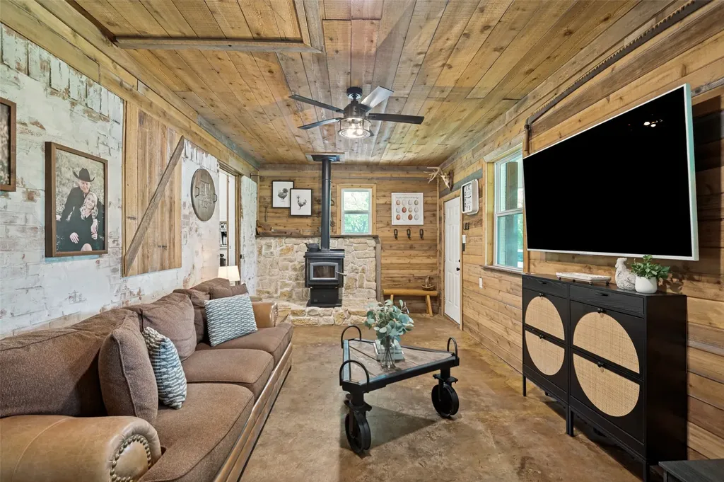 274 Yowell Hill Road Whitewright TX 75491