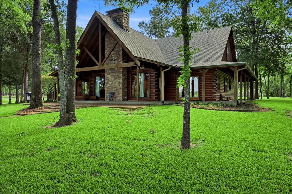 8726 Toler Pointe Larue TX 75770