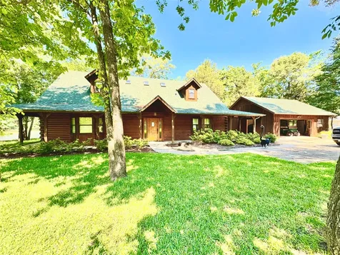 8726 Toler Pointe Larue TX 75770
