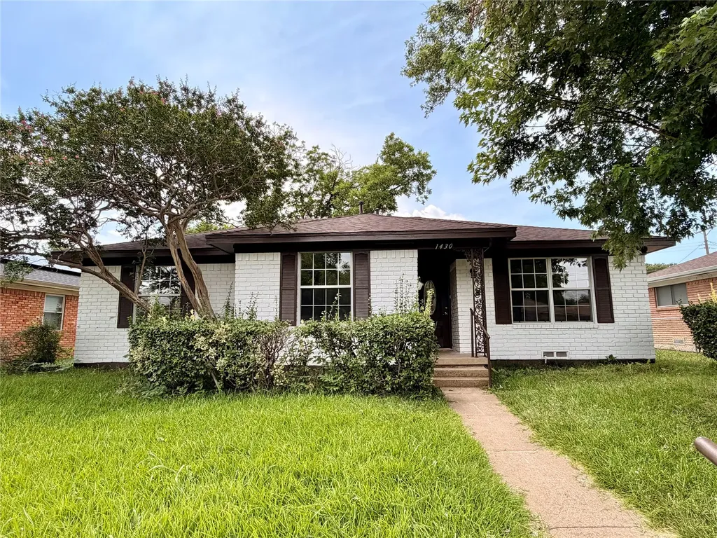 1430 Bardfield Avenue Garland TX 75041