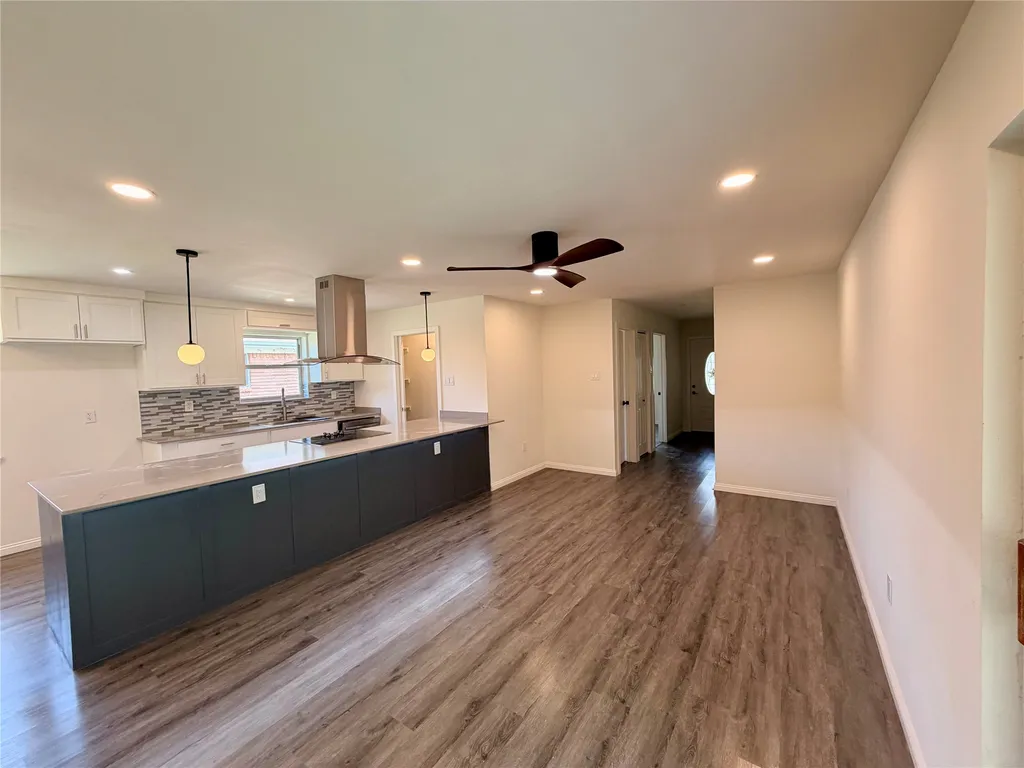 1430 Bardfield Avenue Garland TX 75041