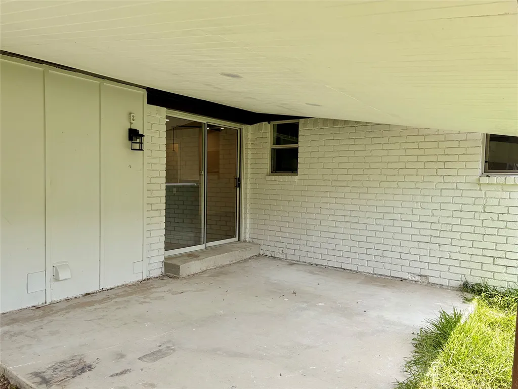 1430 Bardfield Avenue Garland TX 75041