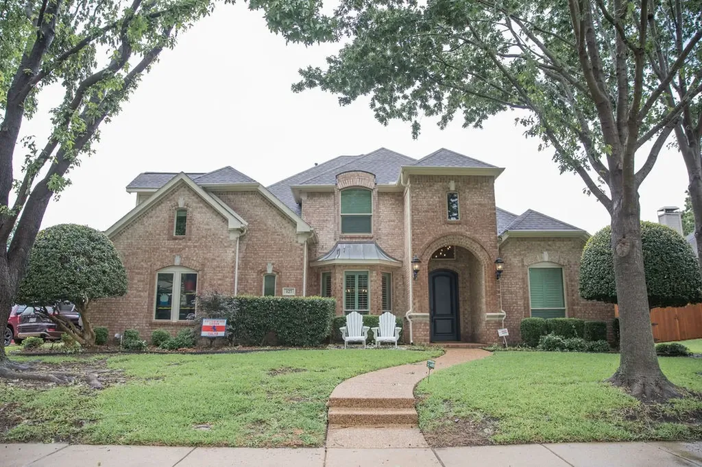 127 Manchester Lane Coppell TX 75019