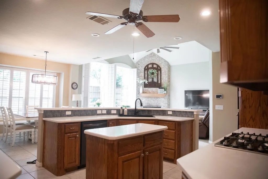 127 Manchester Lane Coppell TX 75019