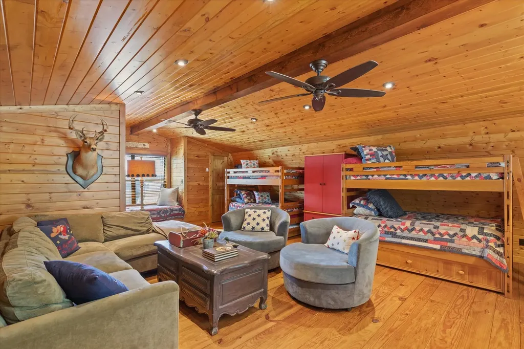 900 King Thomas Drive Scroggins TX 75480