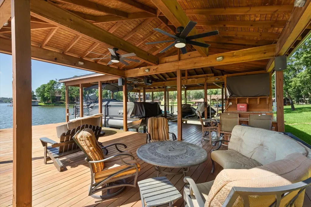 900 King Thomas Drive Scroggins TX 75480