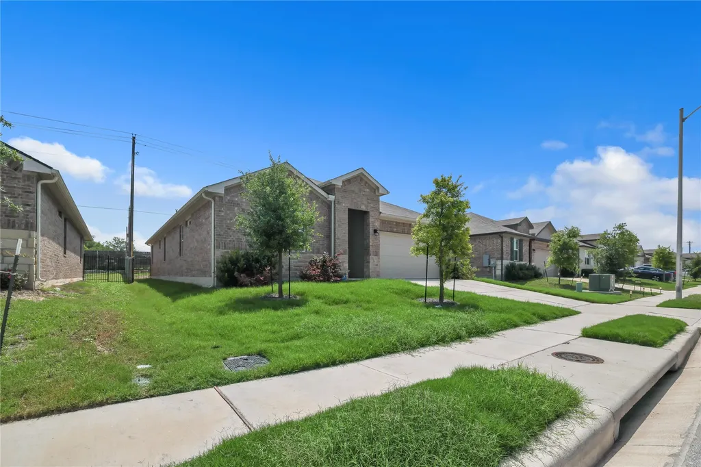 10633 Defender Trail Austin TX 78754