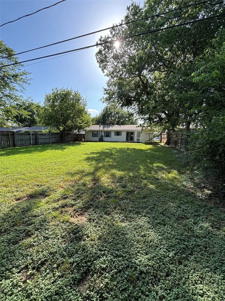 1012 Harris Drive Euless TX 76039