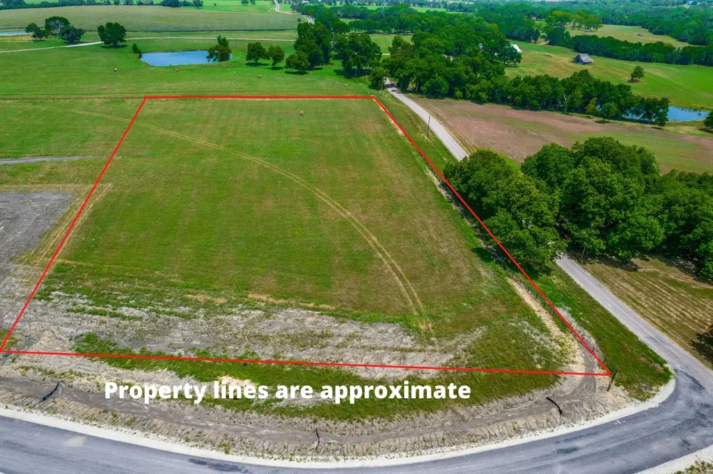 2300 Kacy Way Van Alstyne TX 75495