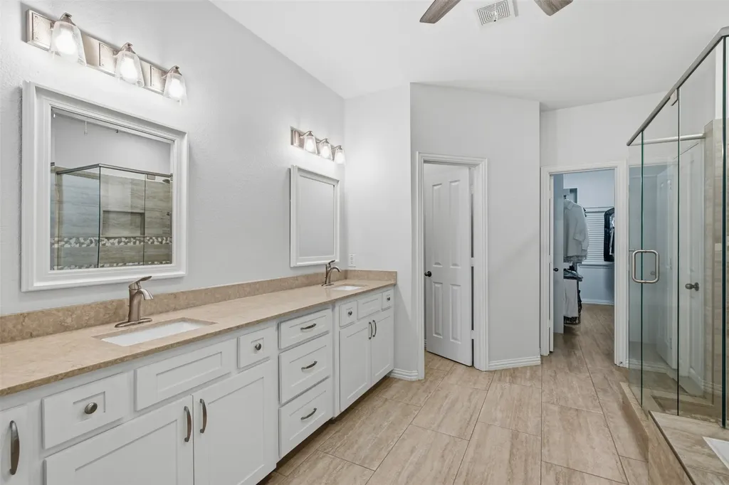 952 Water Oak Drive Grapevine TX 76051