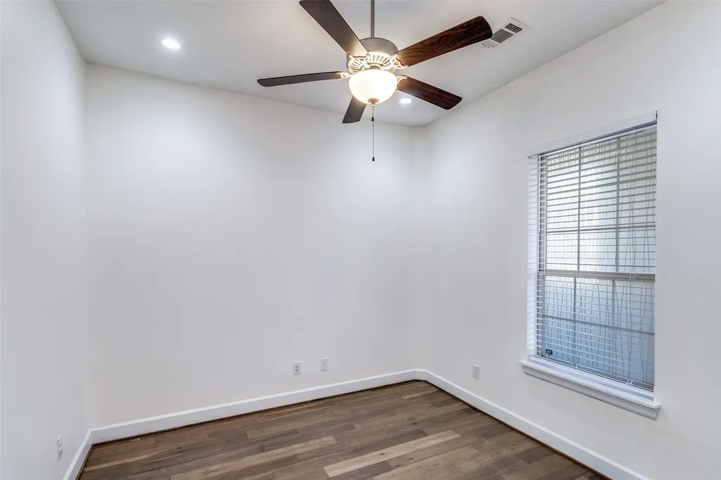 5015 Meridian Lane Addison TX 75001