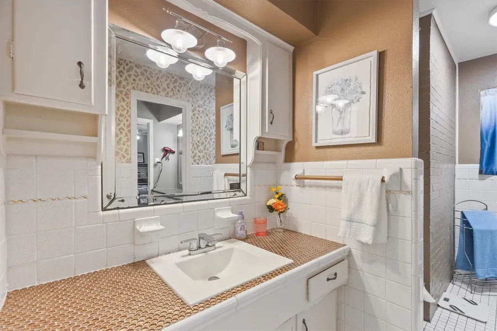 725 Branch Drive Garland TX 75041