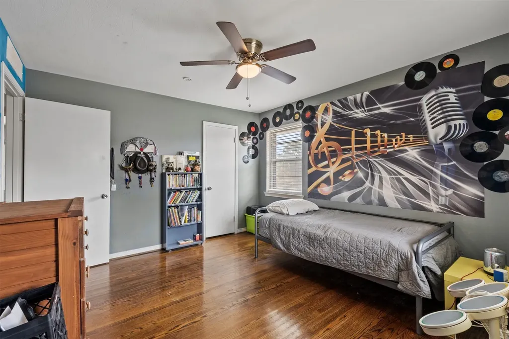 725 Branch Drive Garland TX 75041