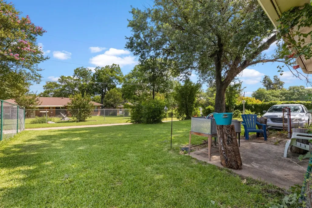 725 Branch Drive Garland TX 75041