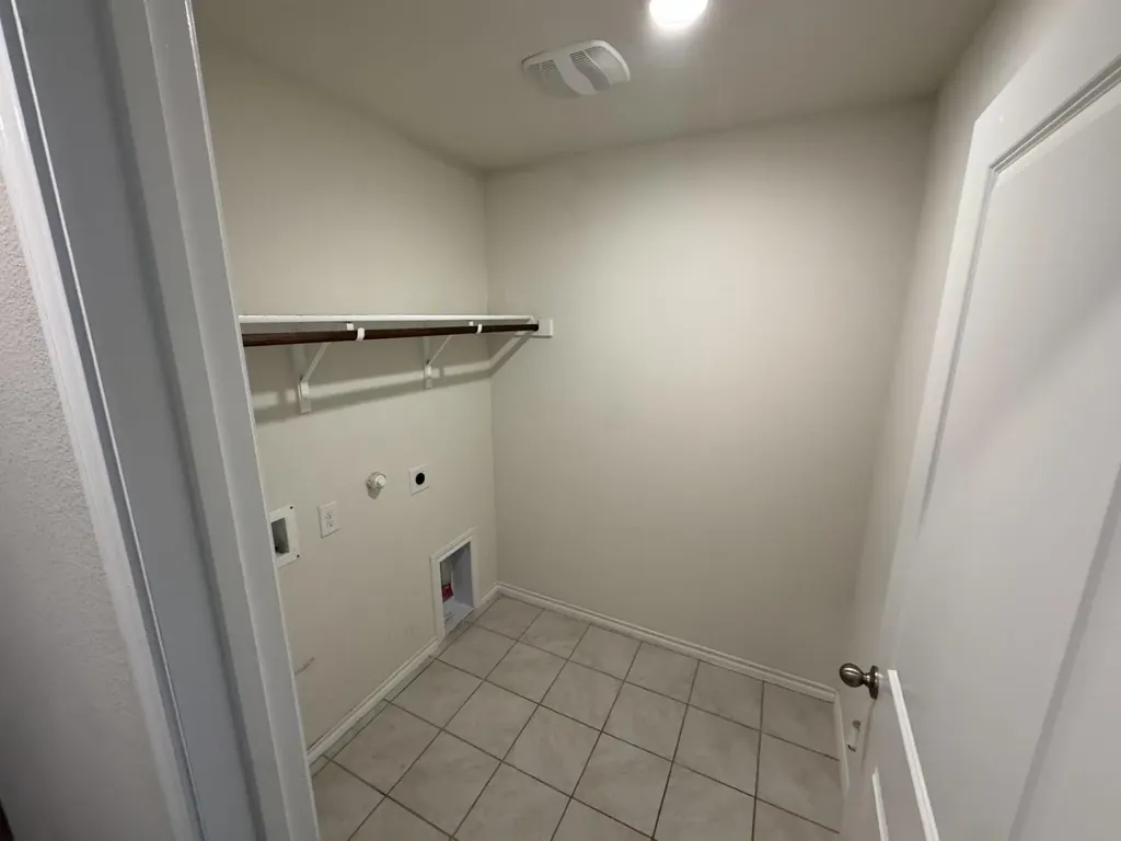 929 Alton Drive Aubrey TX 76227