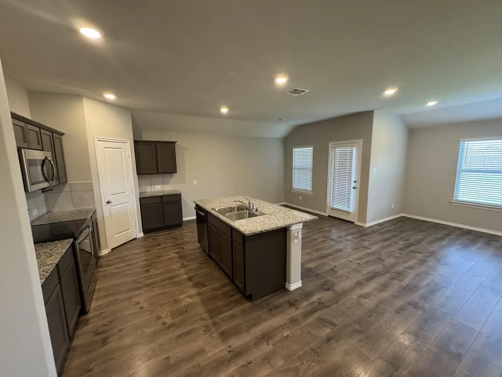 929 Alton Drive Aubrey TX 76227