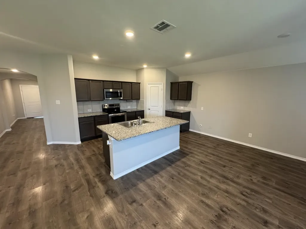 929 Alton Drive Aubrey TX 76227
